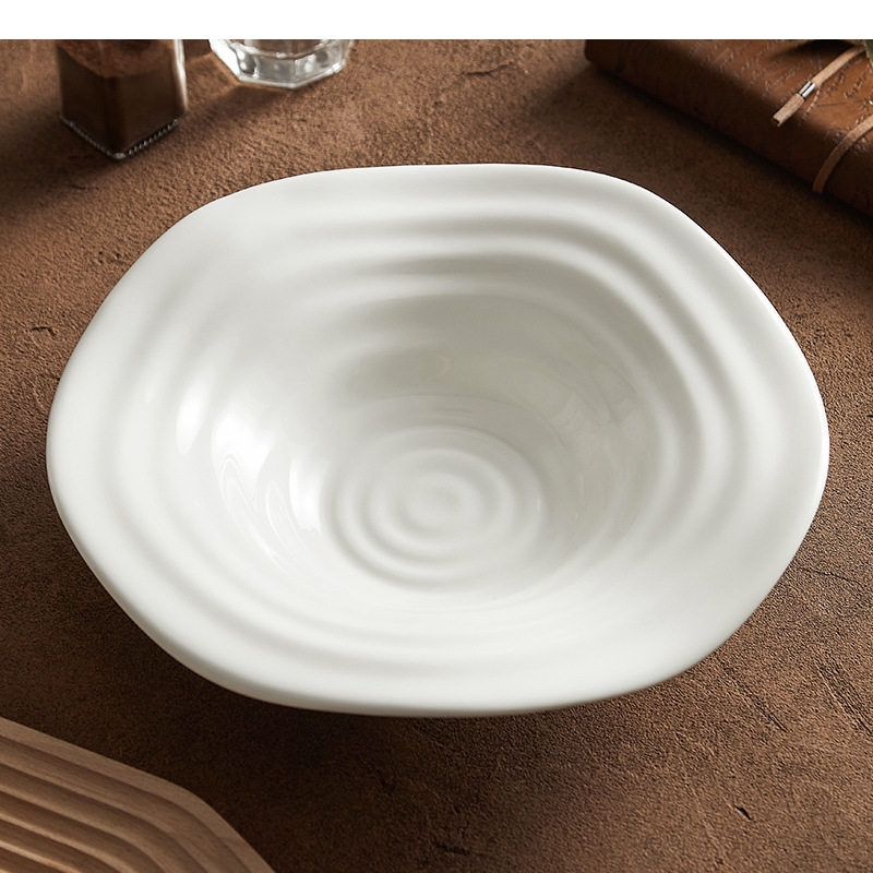 Irregular Shaped White Salad P – Home Cooking Restaurant recenzja i cena