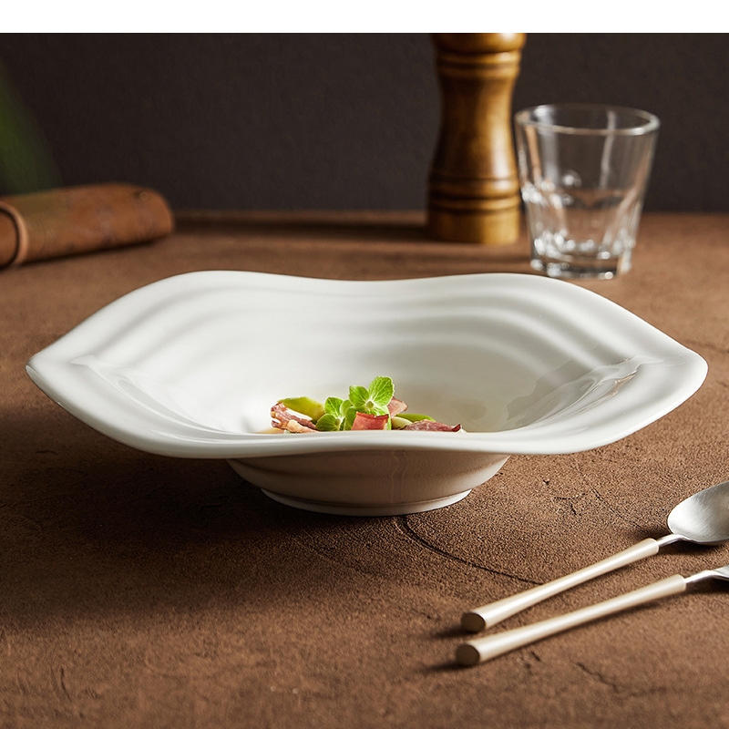 Irregular Shaped White Salad P – Home Cooking Restaurant recenzja i cena